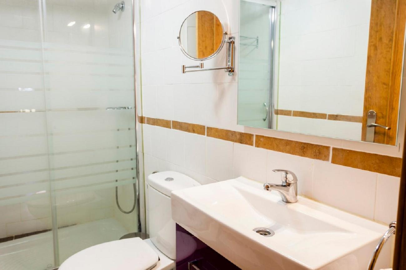 Apartamentos Casa Samper Santa Eulalia de Gállego Quarto foto