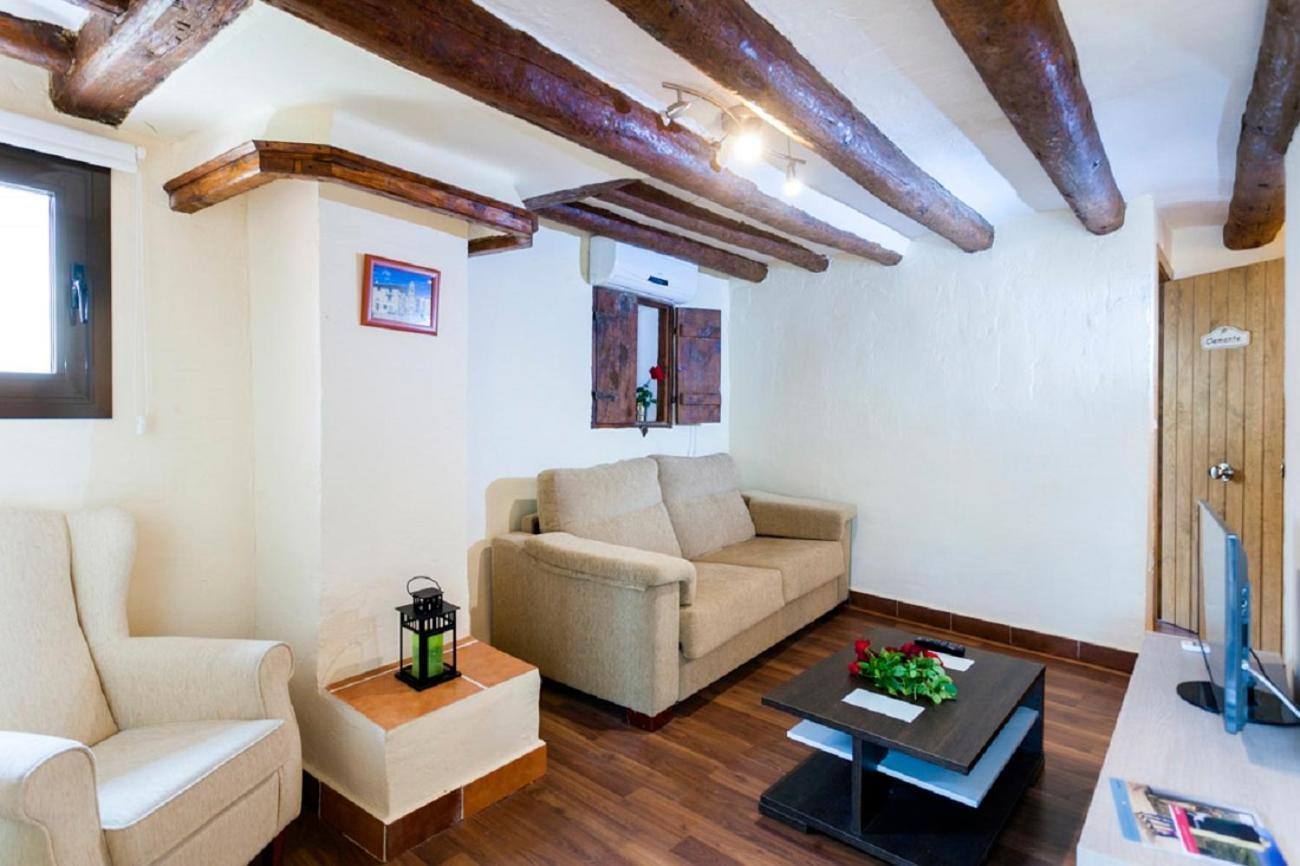 Apartamentos Casa Samper Santa Eulalia de Gállego Quarto foto